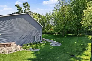 950 Doolittle Ct, Kalamazoo, MI 49009 - Photo 18