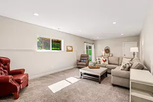 950 Doolittle Ct, Kalamazoo, MI 49009 - Photo 16
