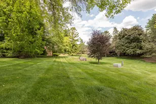 10 Westbury Ct, Ann Arbor, MI 48105 - Photo 48