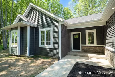 5739 130th Avenue, Fennville, MI 49408 - Photo 4