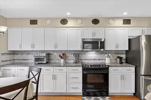 546 Parkland Dr, Rochester Hills, MI 48307 - Photo 18
