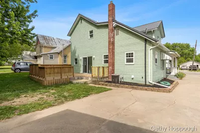 641 N Jackson Street, Ionia, MI 48846 - Photo 28