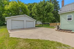 641 N Jackson St, Ionia, MI 48846 - Photo 30