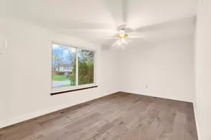 306 Antoinette Dr, Rochester Hills, MI 48309 - Photo 18