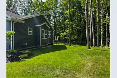 116 Creek Drive, Hart, MI 49420 - Photo 8