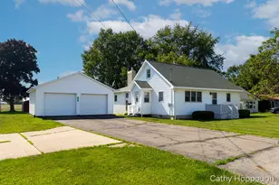 785 Washington Blvd, Lake Odessa, MI 48849 - Photo 2