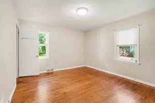 1425 Sunnyside Dr, Kalamazoo, MI 49048 - Photo 14