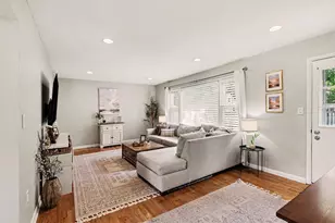 7407 Glendora Ave, Jenison, MI 49428 - Photo 4