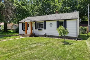 315 N Cedar St, Schoolcraft, MI 49087 - Photo 2