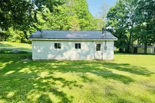 1846 W Tupper Heights Dr, Lake Odessa, MI 48849 - Photo 34