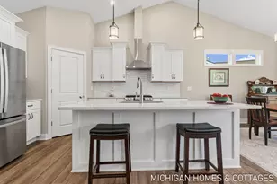 14193 Phoenix Pl, Holland, MI 49424 - Photo 2