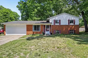 16 Oak Grove Rd, Springfield, MI 49037 - Photo 1
