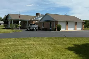 1111 N Lake Pleasant Rd, Hillsdale, MI 49242 - Photo 4
