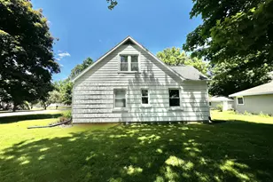 101 N Jackson St, Hanover, MI 49241 - Photo 6