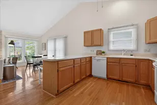 2443 Shoreham Highlands St, Saint Joseph, MI 49085 - Photo 10