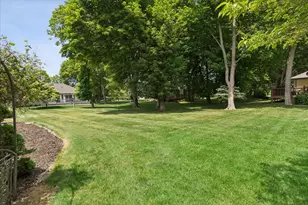 2443 Shoreham Highlands St, Saint Joseph, MI 49085 - Photo 24