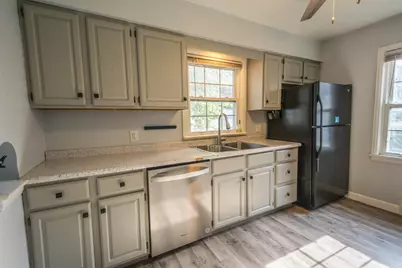 447 W Territorial Road W, Battle Creek, MI 49015 - Photo 10