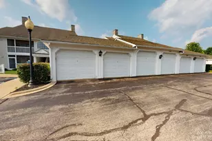 2795 S Knightsbridge Cir, Ann Arbor, MI 48105 - Photo 16