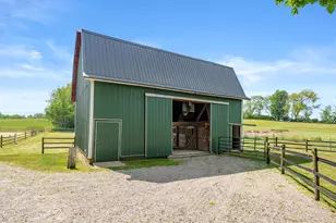 10465 N 32nd St, Richland, MI 49083 - Photo 4
