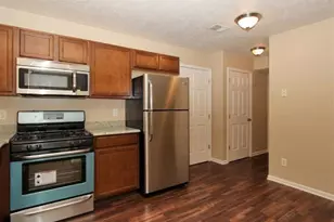 4026 Rivertown Ln SW, Wyoming, MI 49418 - Photo 4
