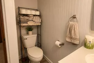 18 E Montgomery St, Hillsdale, MI 49242 - Photo 28