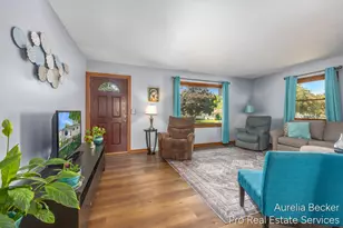 3414 Perry Ave SW, Wyoming, MI 49519 - Photo 8