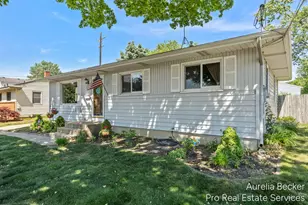 3414 Perry Ave SW, Wyoming, MI 49519 - Photo 4
