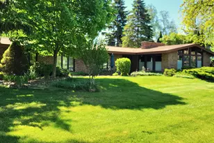 1519 Moccasin Trail, Benton Harbor, MI 49022 - Photo 4
