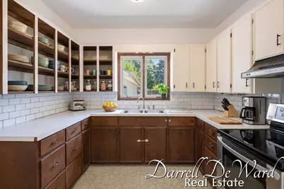 120 Cherry Street, Freeport, MI 49325 - Photo 4
