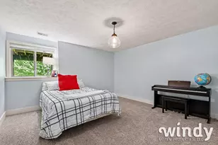 1330 Glen Ellyn Dr SE, Grand Rapids, MI 49546 - Photo 36