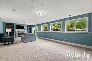 1330 Glen Ellyn Dr SE, Grand Rapids, MI 49546 - Photo 30