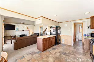10207 Poplar Dr NE, Rockford, MI 49341 - Photo 6