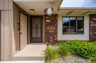 6736 Waterview Dr, Grandville, MI 49418 - Photo 2