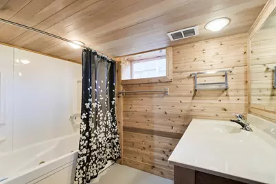 504 N Lewis Street, Ludington, MI 49431 - Photo 28