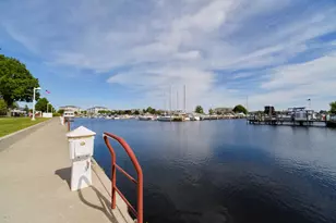 504 N Lewis St, Ludington, MI 49431 - Photo 48