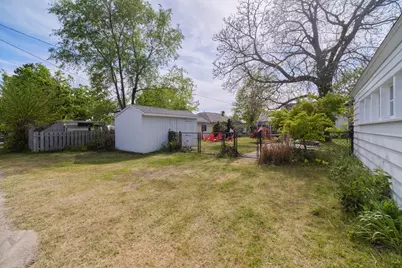 504 N Lewis Street, Ludington, MI 49431 - Photo 42