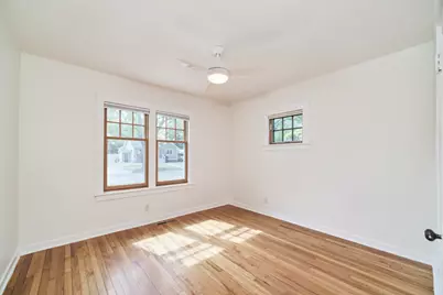 504 N Lewis Street, Ludington, MI 49431 - Photo 16