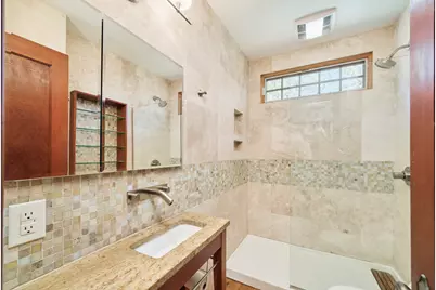 504 N Lewis Street, Ludington, MI 49431 - Photo 20