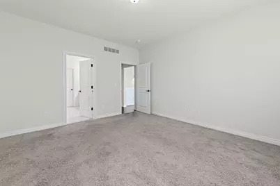 15300 Eton Pointe Drive, Clinton, MI 48035 - Photo 20