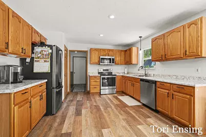 510 E General Street, Sheridan, MI 48884 - Photo 6