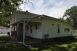 1055 Tupper Lake St, Lake Odessa, MI 48849 - Photo 12