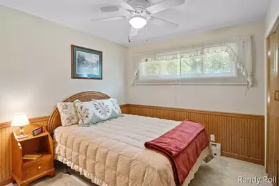 302 S Brooks Road S, Muskegon, MI 49442 - Photo 12