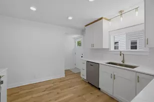 1325 Edith Ave NE, Grand Rapids, MI 49505 - Photo 14