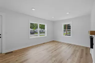 1325 Edith Ave NE, Grand Rapids, MI 49505 - Photo 8