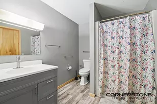 2111 Northridge Dr NE, Grand Rapids, MI 49525 - Photo 30