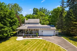 29100 Terrence St, Livonia, MI 48154 - Photo 2
