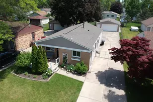 34354 Virgil St, Harrison Township, MI 48045 - Photo 2