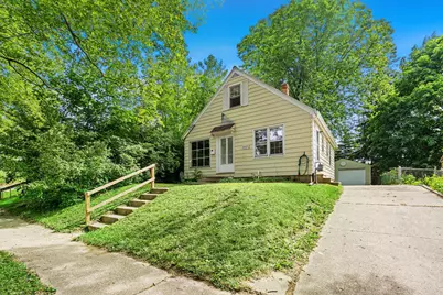 1222 Portland Avenue NE, Grand Rapids, MI 49505 - Photo 2