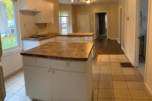 820 Mc Reynolds Ave NW, Grand Rapids, MI 49504 - Photo 18
