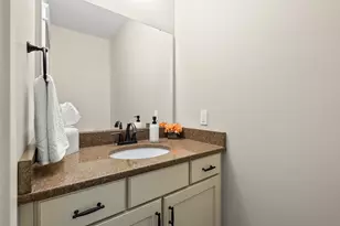7585 Oakwood Ave, Kalamazoo, MI 49009 - Photo 26